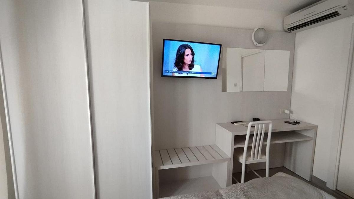 Hotel Pigalle Riccione Eksteriør bilde